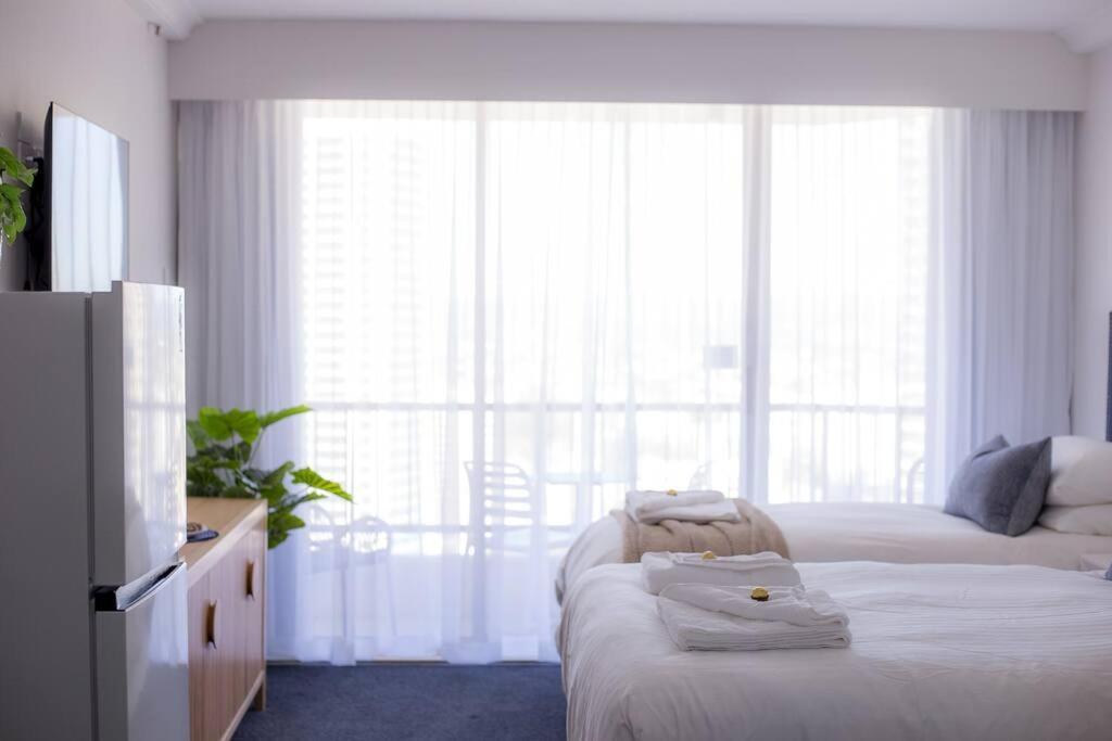 Apartment Coastal Views *